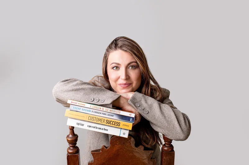 Ana Leite com livros